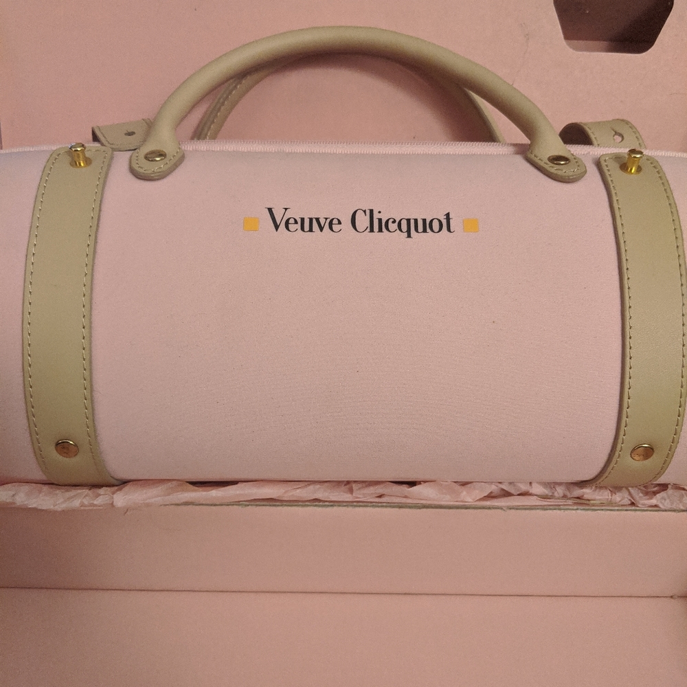 Veuve Clicquot City Traveler